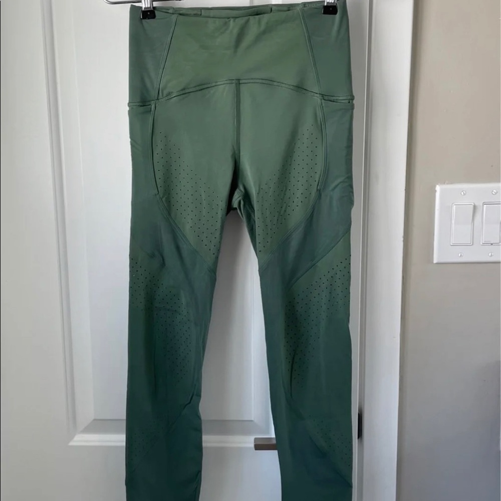 Lululemon green leggings Size 4